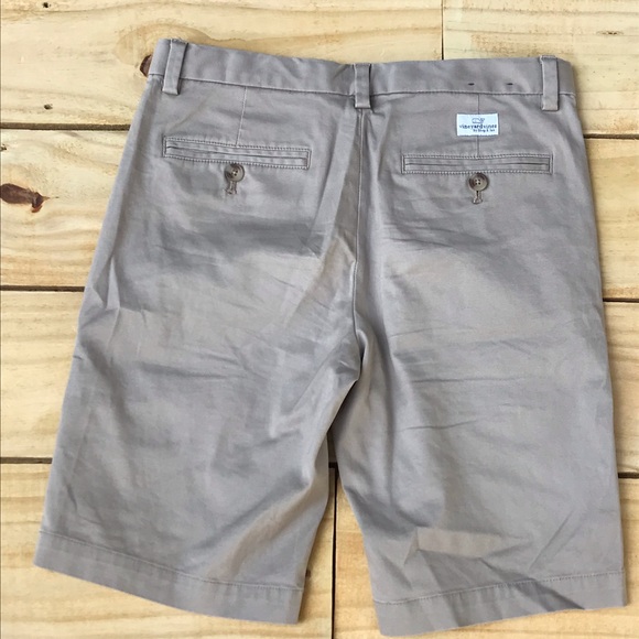 Youth Vineyard vines khaki shorts - Picture 4 of 4
